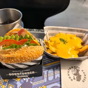 다운타우너 대표 사진