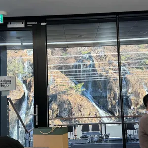카페 폭포 리뷰 사진