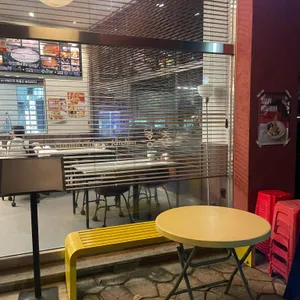 홍춘 리뷰 사진