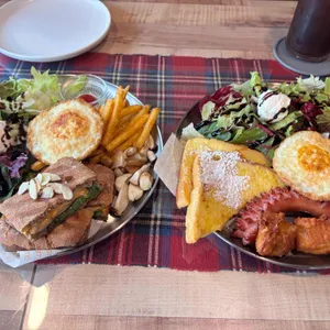 모모 대표 사진