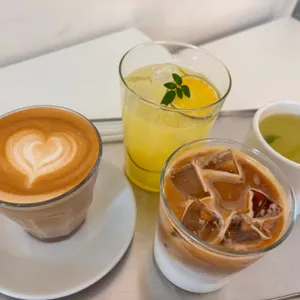 이도림 블로트커피 X 베이크 사진