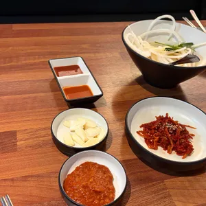 유순영일 족발 사진