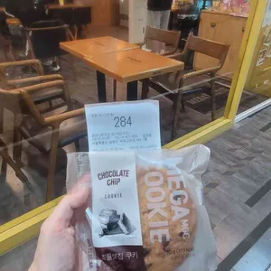 메가커피 리뷰 사진