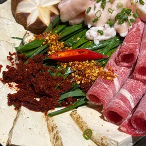 라스트춘선 대표 사진