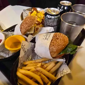 그리즐리 버거 리뷰 사진