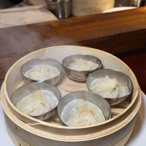 라콰이즈 빨간젓가락 대표 사진