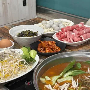 퐁당퐁당샤브칼국수 사진