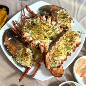 돌고래횟집 사진