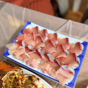 돌고래횟집 사진