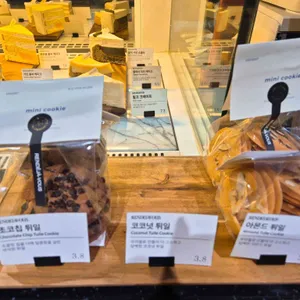 랑데자뷰 리뷰 사진