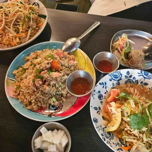 알로이타이 사진