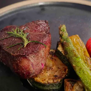 비스트로 누 사진