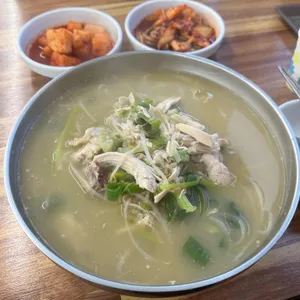 교래곶자왈손칼국수 사진