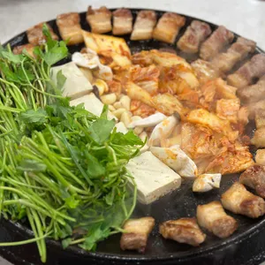 진짜무쇠삼겹 사진