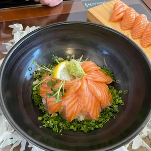 연어시사케동 사진