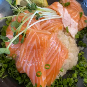 연어시사케동 리뷰 사진