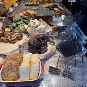 퍼프베이커리 리뷰 사진