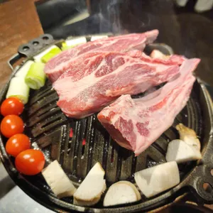 청년양고기 사진