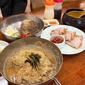 대궐막국수 사진 1