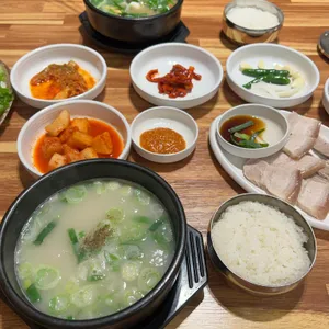 영동밀면&돼지국밥 사진 1