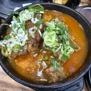 방가삼대얼큰한뼈해장국 사진