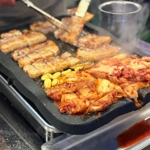 신김치생도야지 리뷰 사진