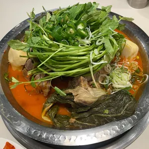 삼삼뼈국 사진 1