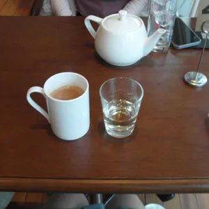 조앤도슨 리뷰 사진