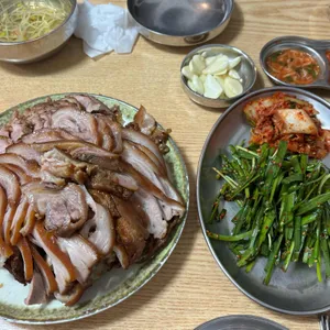 오백집모자족발 사진