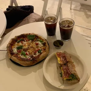 카페 웨더 대표 사진