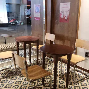 유아이유 대표 사진