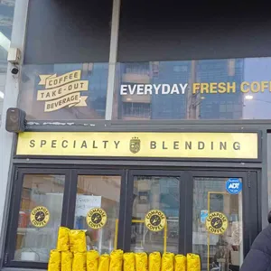 컴포즈커피 사진