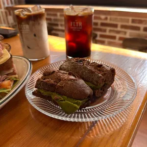 프엘투알 대표 사진