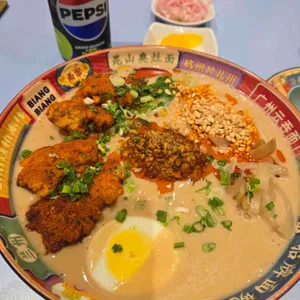 위안바오 대표 사진