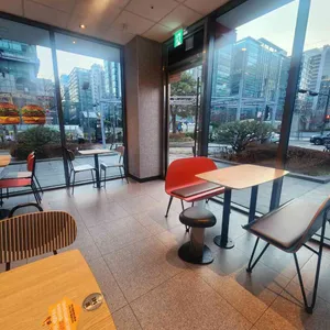 맥도날드 리뷰 사진