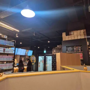 벌툰 인더스트리얼 대표 사진