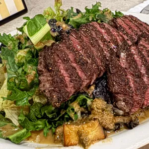 비스트로 준 사진