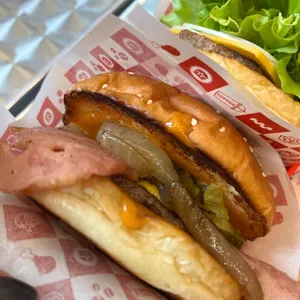 왓더버거 사진 2