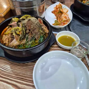 1인자감자탕 사진