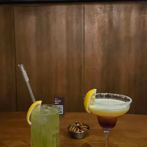 아지트 리뷰 사진