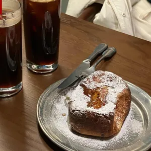 조앤도슨 대표 사진