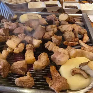 솔방구리 삼겹살 리뷰 사진