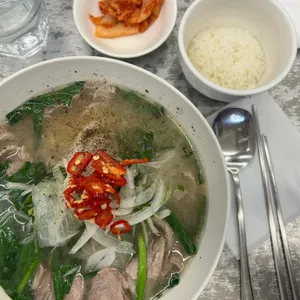 정면 사진