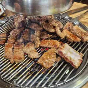 동나루왕숯불갈비 사진 1