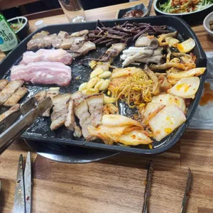 지리산흑돼지전문점 대표 사진