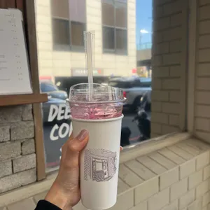 딥커피스트릿 사진