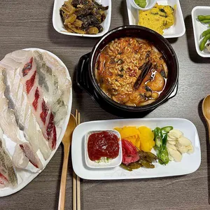 코코로 스시 사진