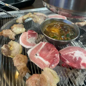 돈푸대뒷고기 사진