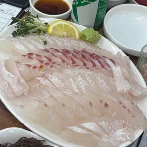 탐나종합어시장 사진