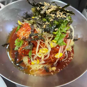 명동손칼국수보쌈 대표 사진